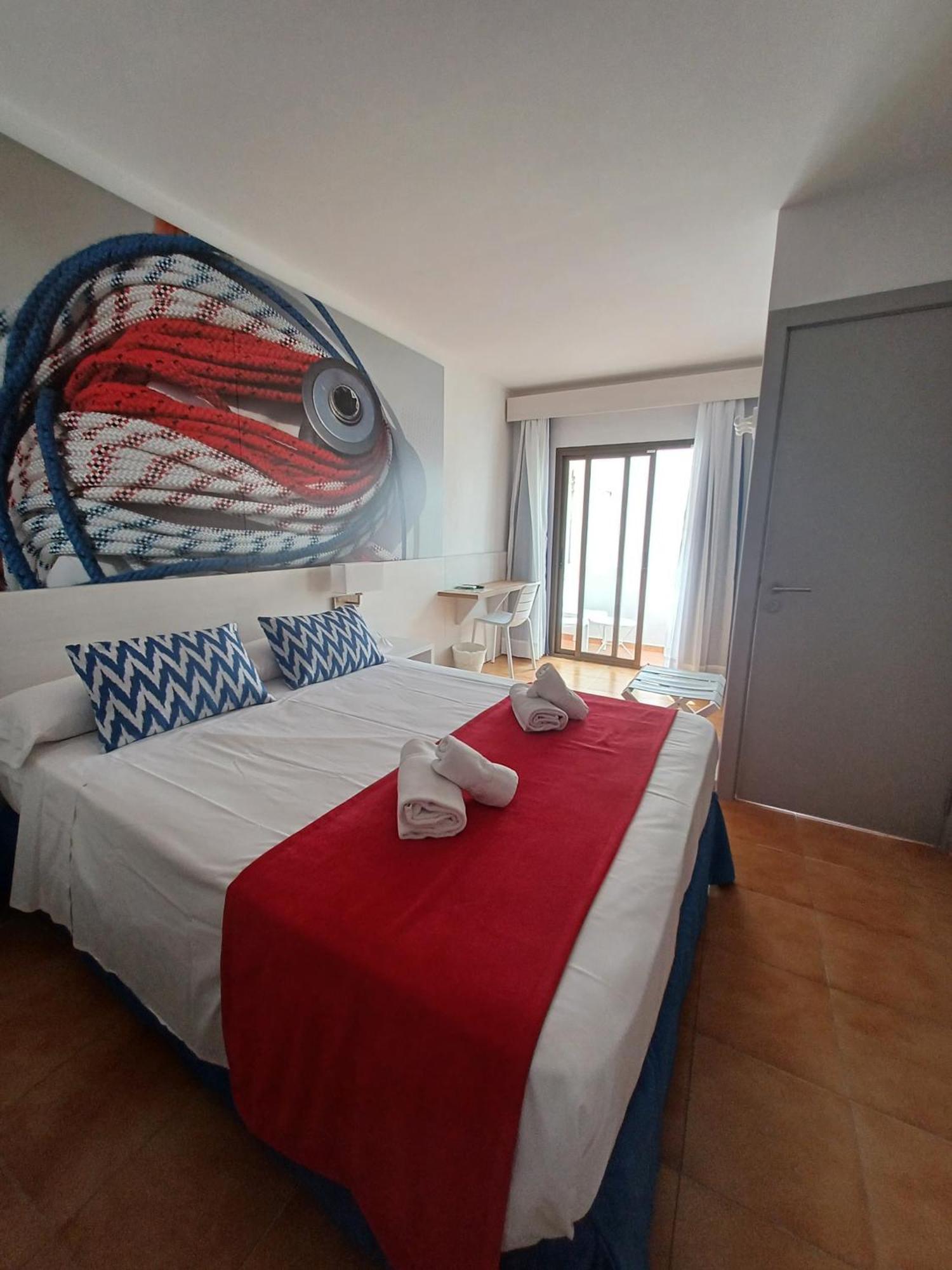 Hostal Cala Ratjada Cala Ratjada  Ngoại thất bức ảnh